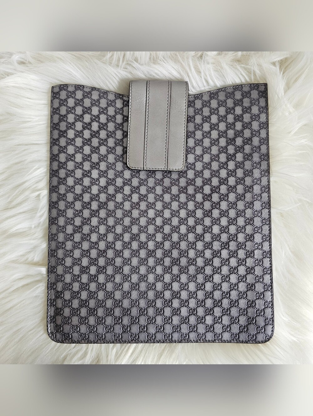 🩶 Gucci iPad Cover 🩶
